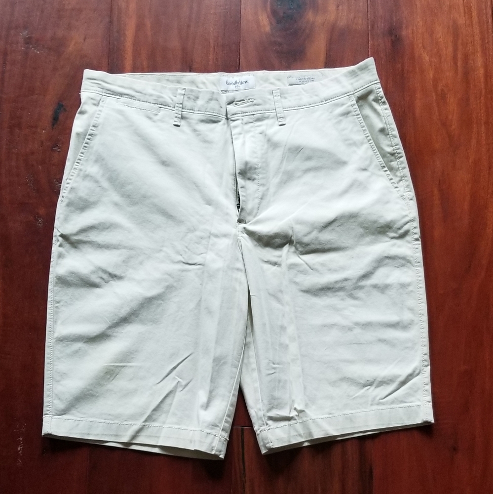 Mens Shorts 32